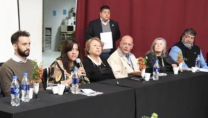 Lee más sobre el artículo El Gobierno del Chubut cede espacios en una escuela para que la Universidad Nacional de la Patagonia se instale en la Comarca Andina