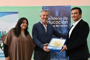 Lee más sobre el artículo Arcioni encabezó la apertura del Instituto de Educación Superior N° 819 y anunció la primera Escuela Técnica para Sarmiento