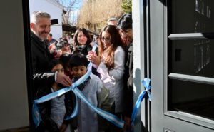 Lee más sobre el artículo Arcioni encabezó el inicio de jornada completa en la Escuela N° 88 de José de San Martín y anunció obras para la comunidad educativa