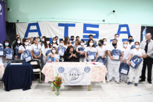 Lee más sobre el artículo El Gobierno del Chubut participó de la entrega de Mochilas Técnicas para estudiantes de Enfermería en Trelew