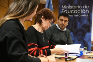 Lee más sobre el artículo Educación realizó la apertura de sobres para dos nuevos jardines en Rawson y Trelew