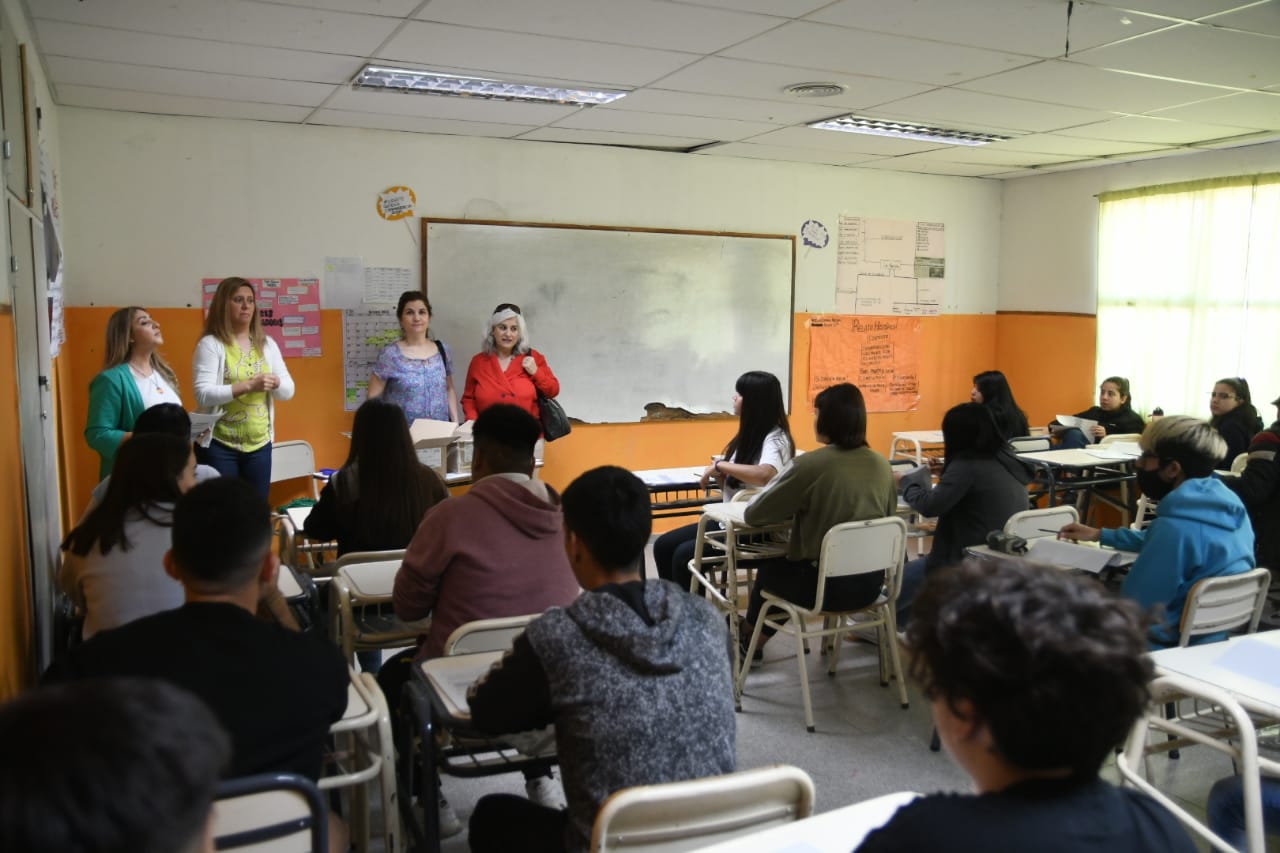 En este momento estás viendo Aprender 2022: Se evaluó a más de 7500 estudiantes chubutenses de nivel secundario