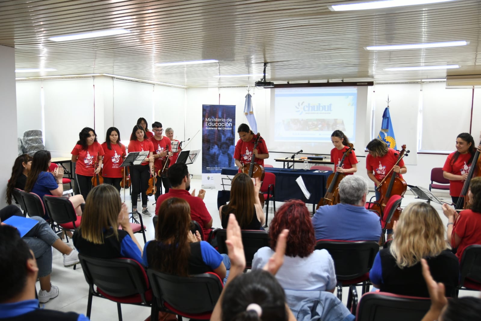 Lee más sobre el artículo La Semana de la Música continúa con gran éxito en las escuelas chubutenses