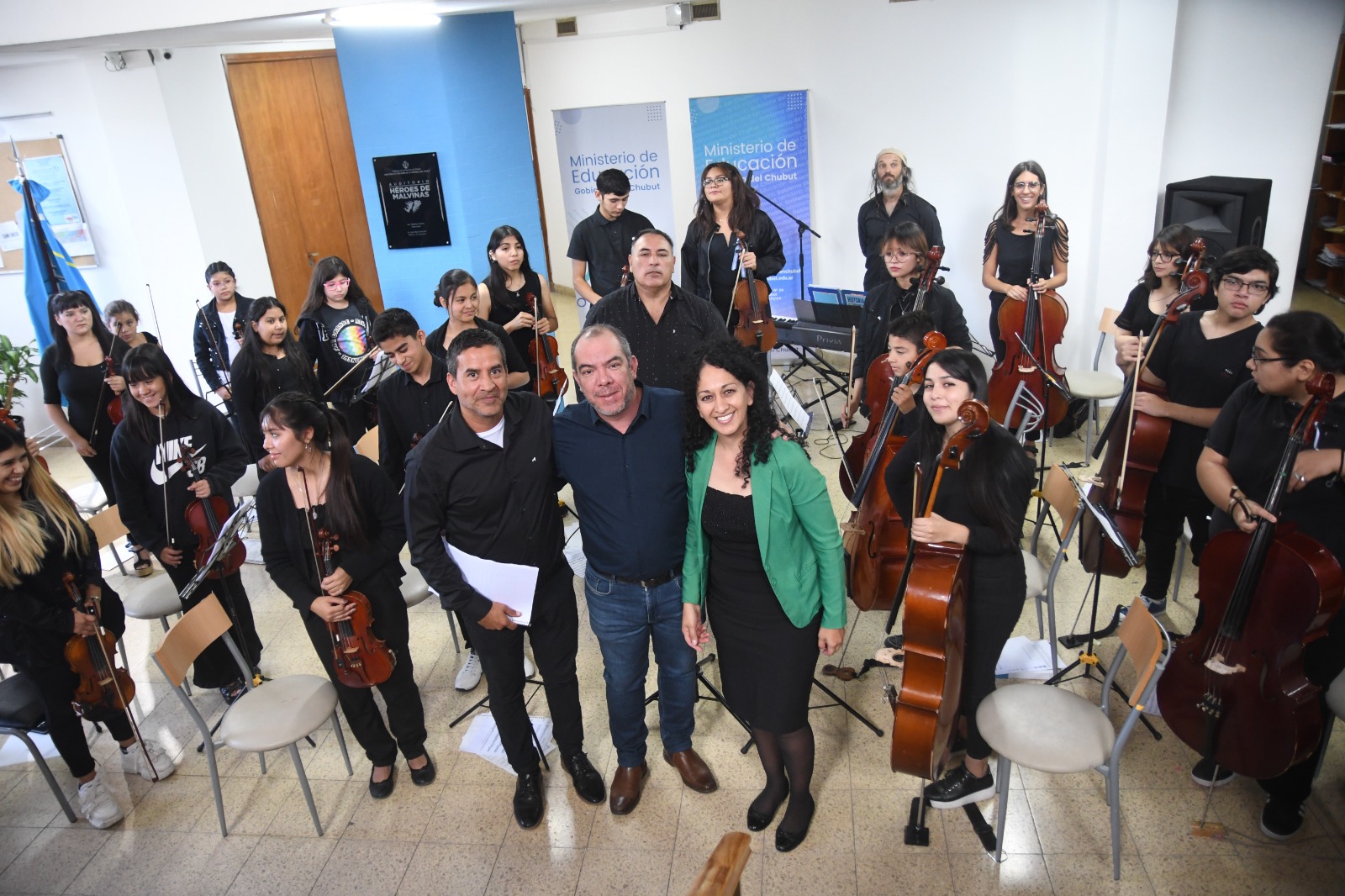 En este momento estás viendo La Orquesta del Barrio INTA brindó un concierto para los trabajadores y trabajadoras del Ministerio de Educación