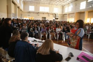 Lee más sobre el artículo Casi 1000 docentes titularizarán cargo mediante el Concurso de Ascenso