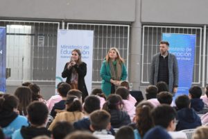 Lee más sobre el artículo Educación y Grooming Argentina capacitaron a más de 800 estudiantes de escuelas primarias de Rawson